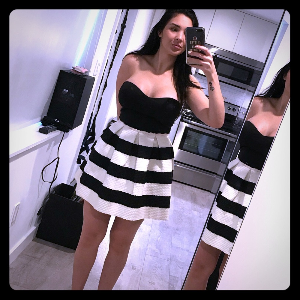 Strapless/Sleeveless Black and White Dress
